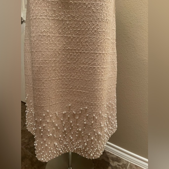 Dress - Picture 9 of 9